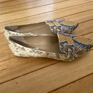 Steve Madden multi-color flats. Never worn